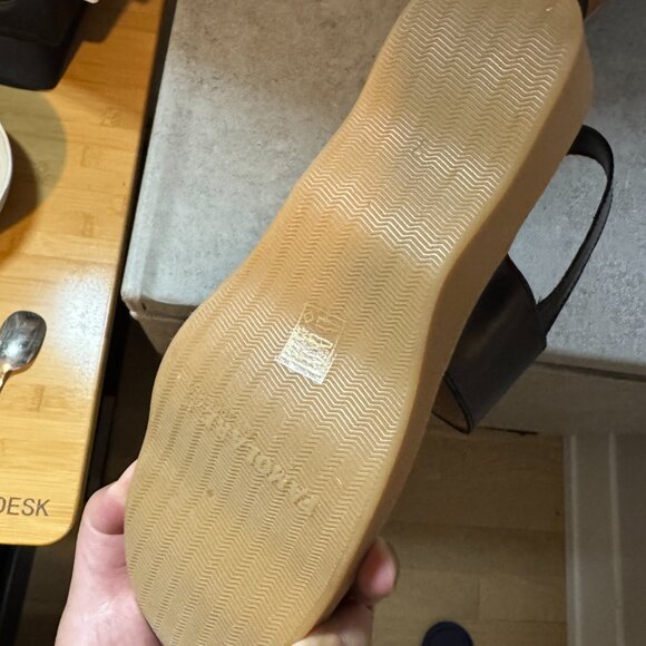 Famolare Bands of Time Coal Leather Black Women's Sandals - Picture 8 of 8